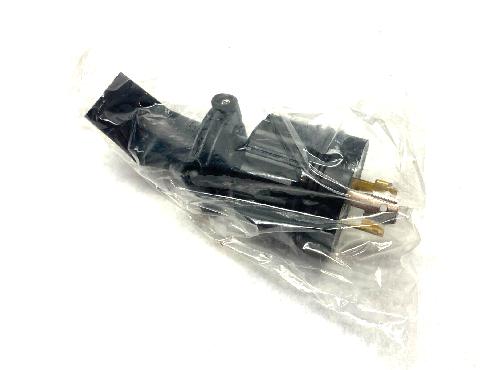 American Denki 3362RW Waterproof Connector Body 3-Pole 3-Wire 30A 600V - Maverick Industrial Sales
