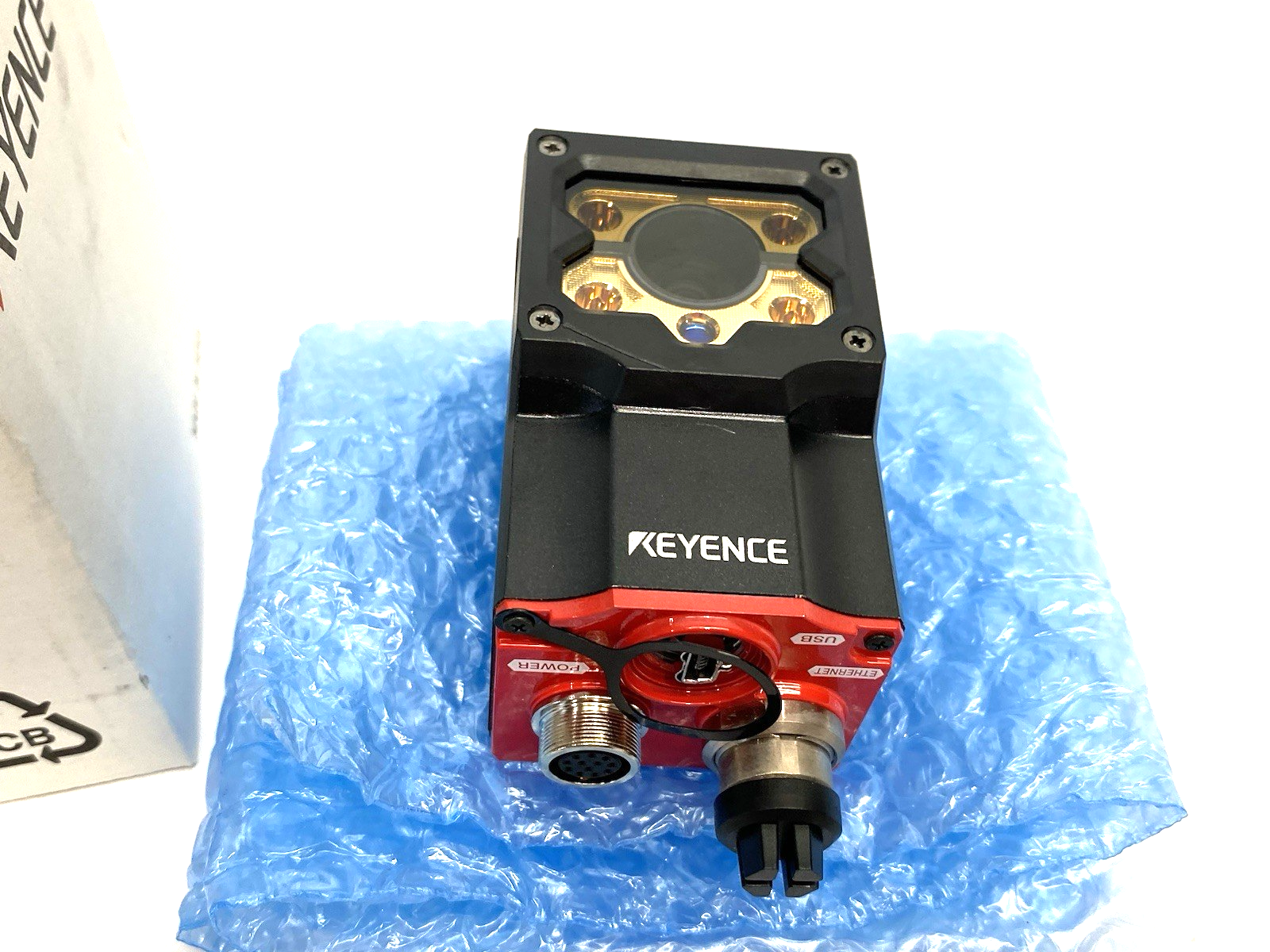 Keyence SR-1000W Automatic Focus 1D/2D Code Reader, Wide-Field Type SMALL SCUFF - Maverick Industrial Sales