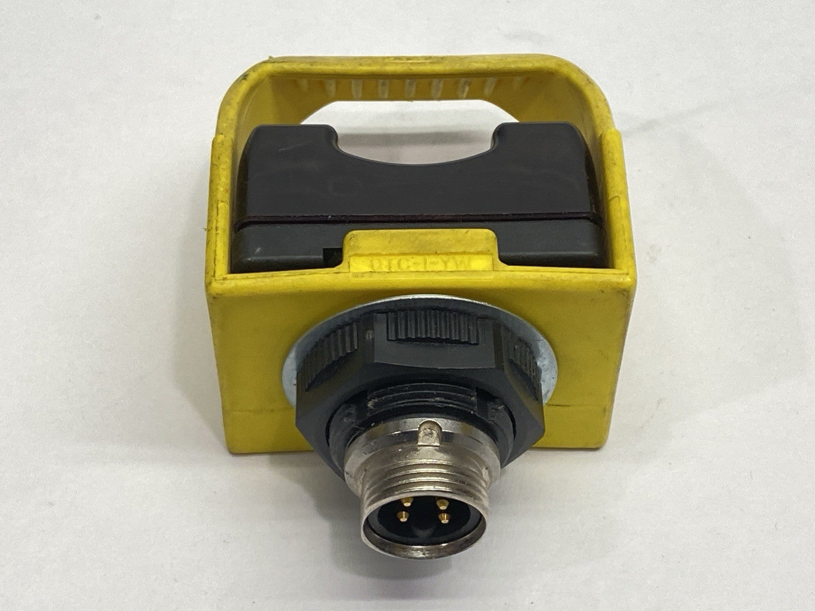 Banner OTBVN6LQD Momentary Action Touch Button 10-30VDC 35057 - Maverick Industrial Sales