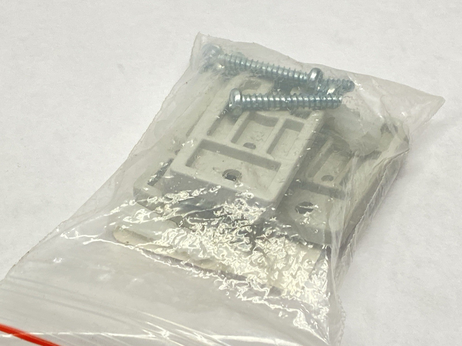 Hammond Manufacturing MF0050 Polycarbonate Mounting Feet For RP Series LOT OF 5 - Maverick Industrial Sales