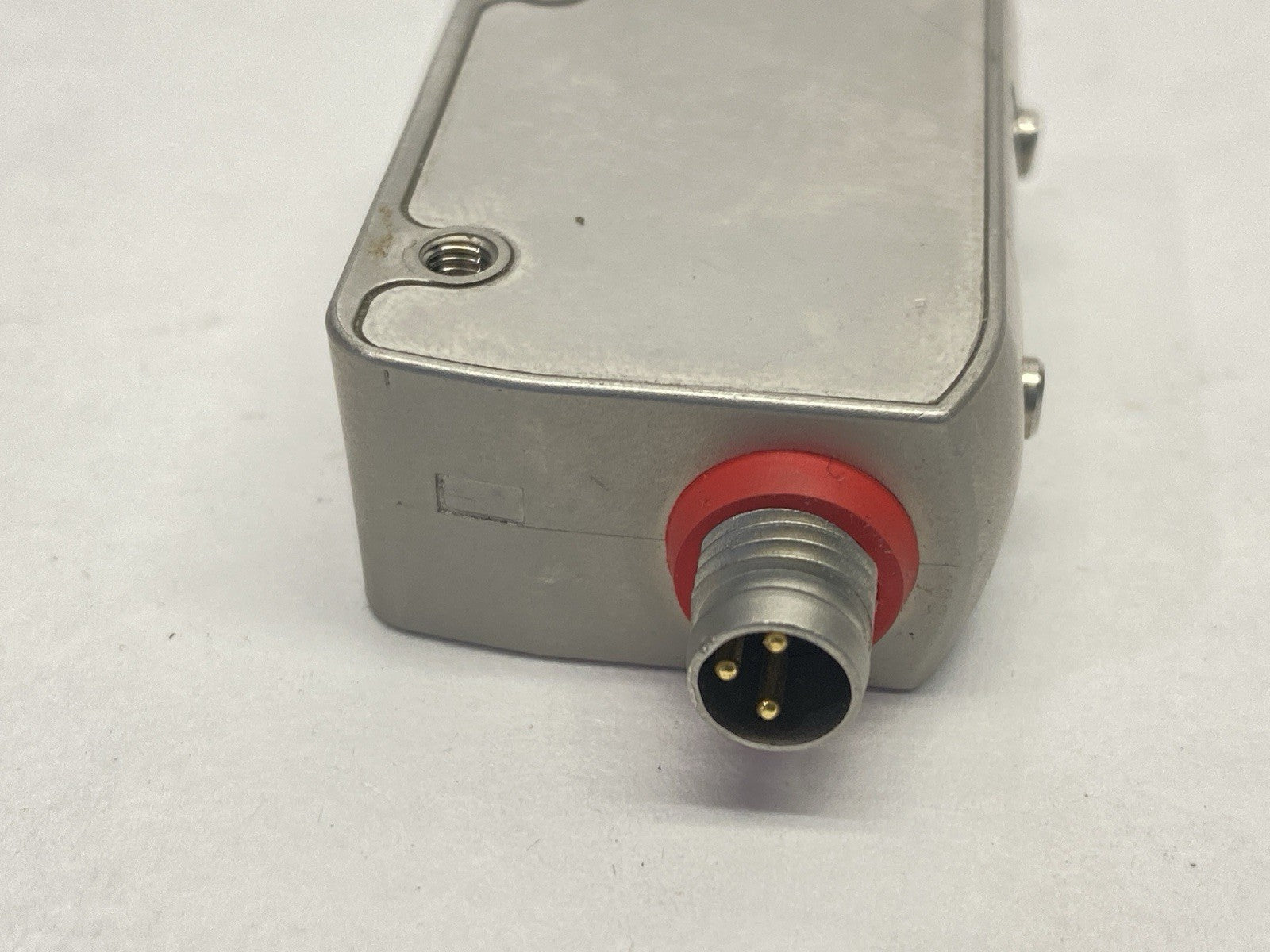 Keyence LR-ZB250C3P Self-Contained CMOS Distance Based Laser Sensor 3-Pin 250mm - Maverick Industrial Sales