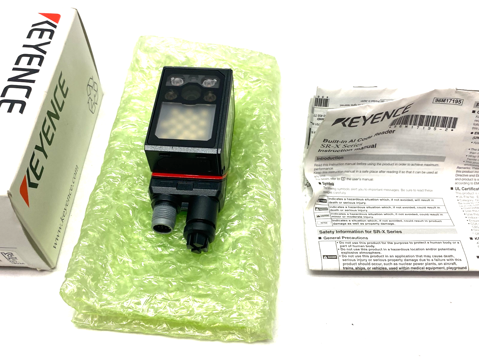 Keyence SR-X300W AI-Powered Code Reader, Wide-Field Type, 2.3megapixels - Maverick Industrial Sales