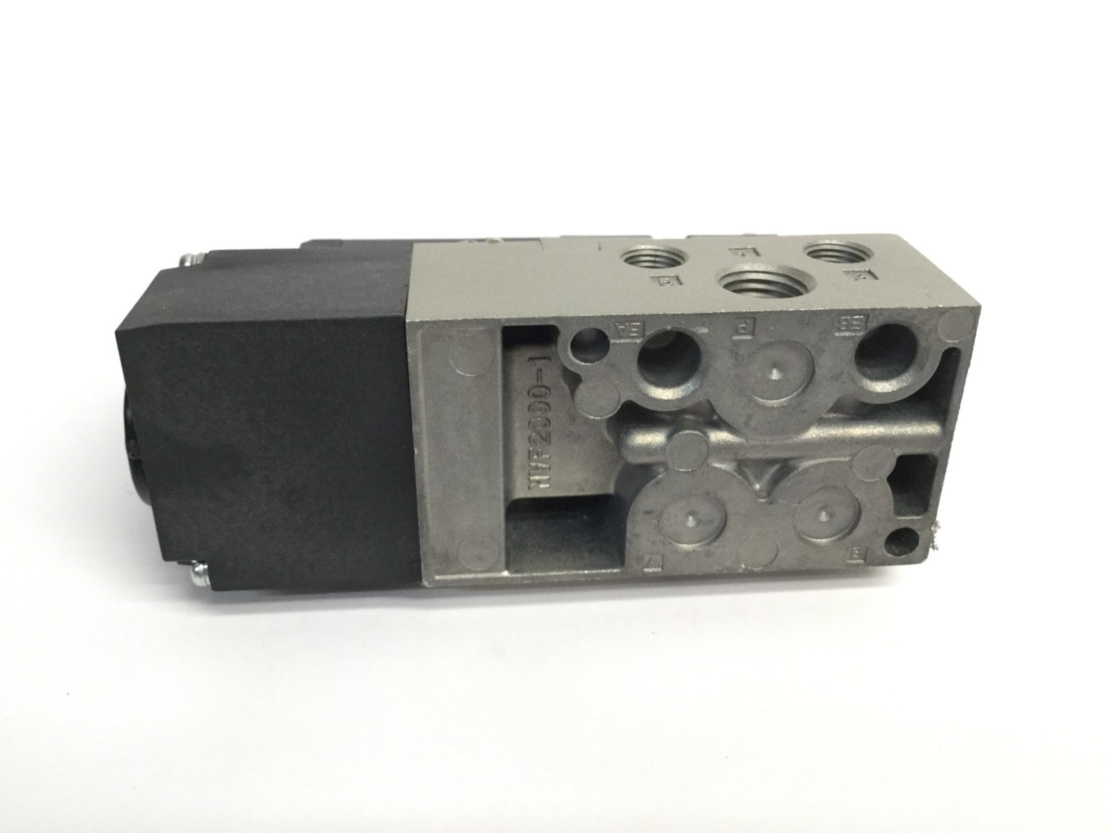 VFS2100-5F-02N | SMC Pilot Operated Valve 5-Port - New – Open box - Maverick Industrial Sales