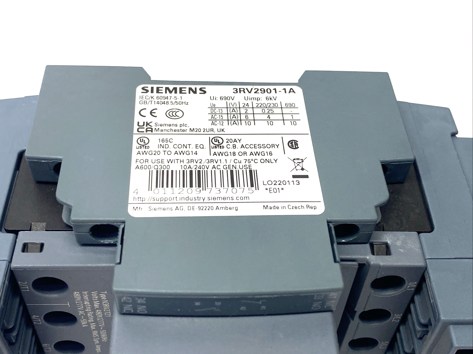 Siemens 3RV2721-4CD10 Circuit Breaker 22A & 3RV2901-1A Auxiliary MISSING KNOB - Used - Maverick Industrial Sales