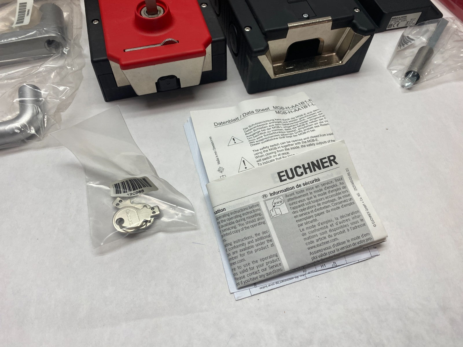 Euchner MGB-L1HE-ARA-R-119807 Guard Locking Mechanical Door Interlock Switch - Maverick Industrial Sales