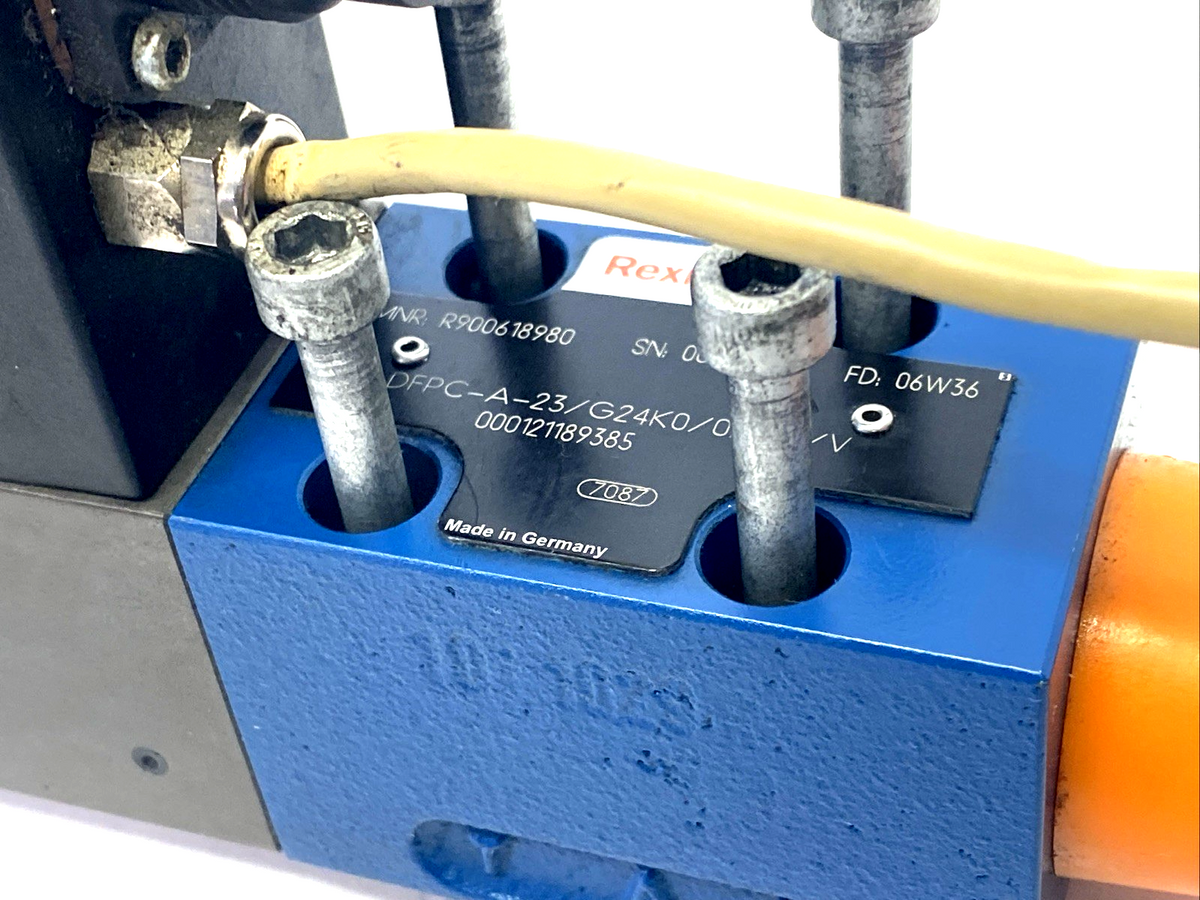 Bosch Rexroth R900618980 Valve VT-DFPC-A-23/G24K0/0A0V/V w/ R900913641 Sensor - Maverick Industrial Sales