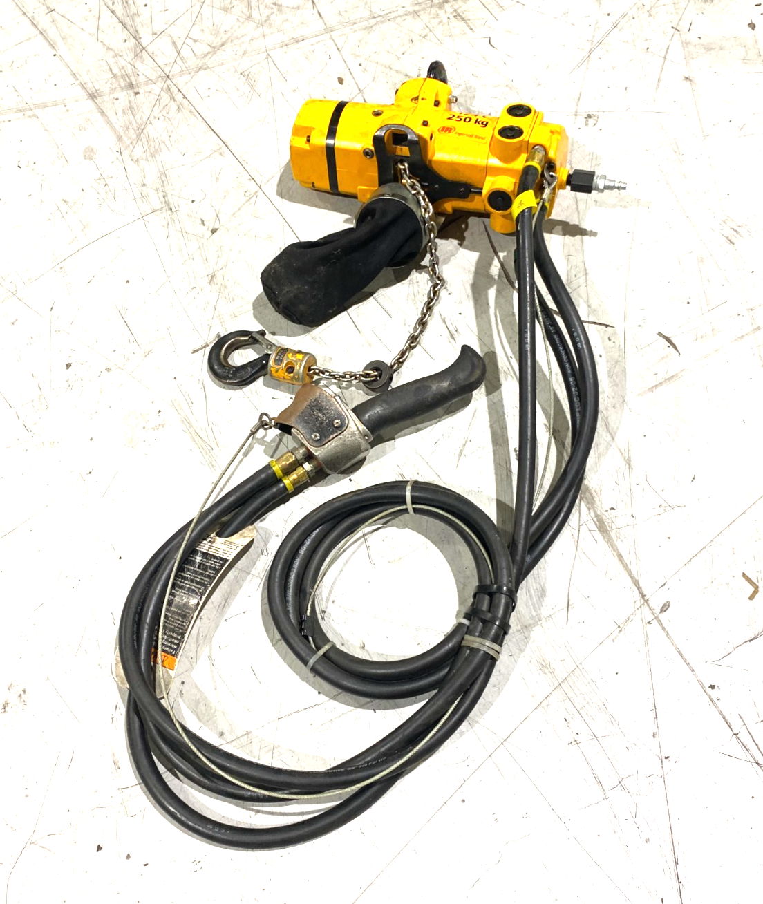Ingersoll Rand CL250K-2C10-C6U Air Chain Hoist 1/4 Ton, 250kg, CLK Series - Maverick Industrial Sales