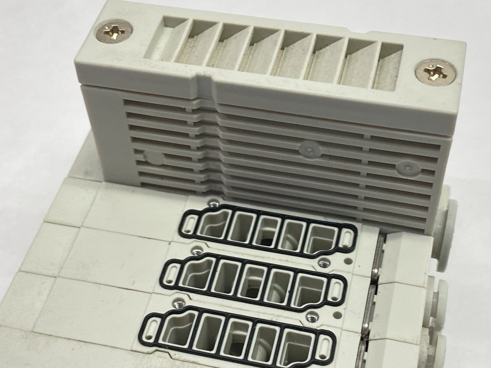 SS5Y3-60-03U-4 | SMC Pneumatic Manifold Assembly Cassette Body - Used - Maverick Industrial Sales