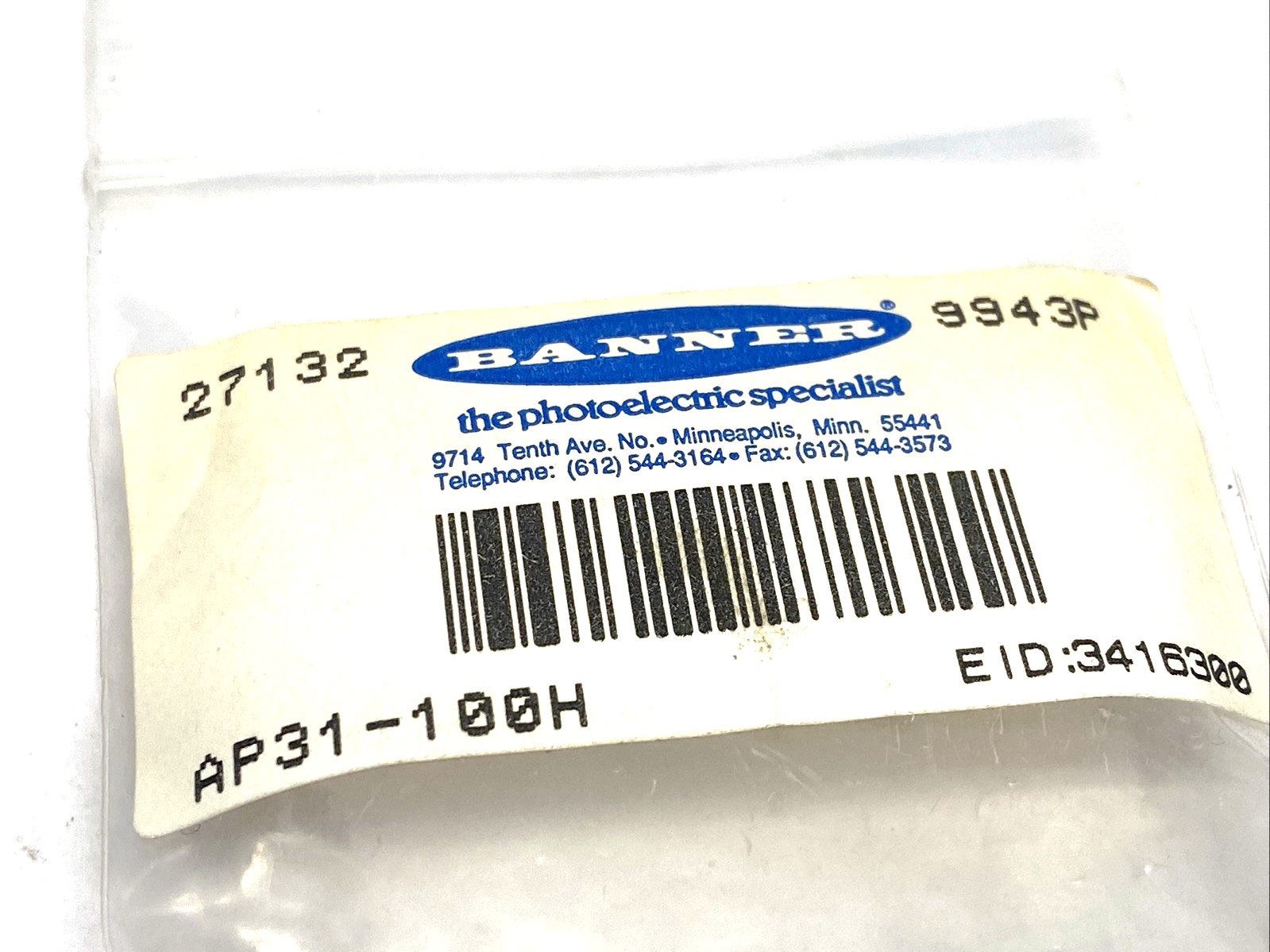 Banner AP31-100H MINI-BEAM Horizontal Slotted Aperture 2.5x6.4mm 27132 20-PACK - Maverick Industrial Sales