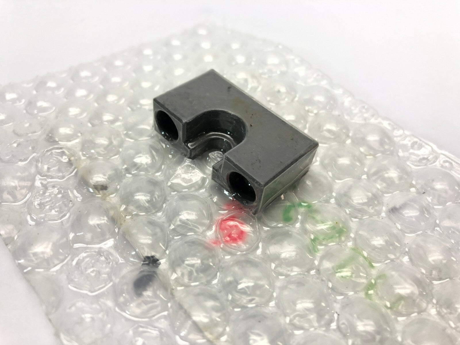 HLRCH6-14 | Misumi Holder, Top Mount Flanged/Bottom Mount Flanged - New – Open Box - Maverick Industrial Sales