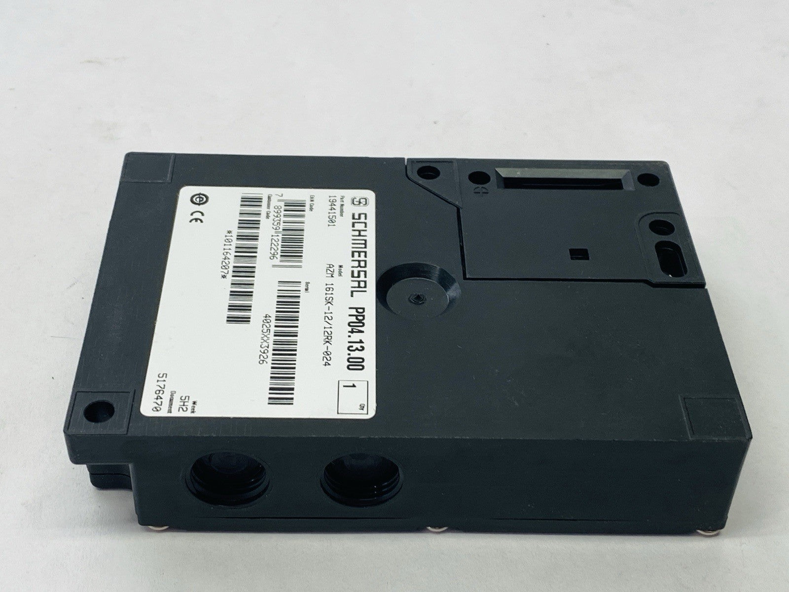 Schmersal AZM 161SK-12/12RK-024 Safety Interlock Switch 19441501 101164207 - Maverick Industrial Sales