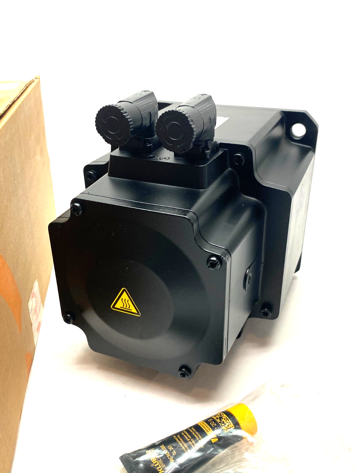 Kuka 00-334-486 Servo Motor 3,8kW L0 ME, ME_180_190_30_L0 - Maverick Industrial Sales