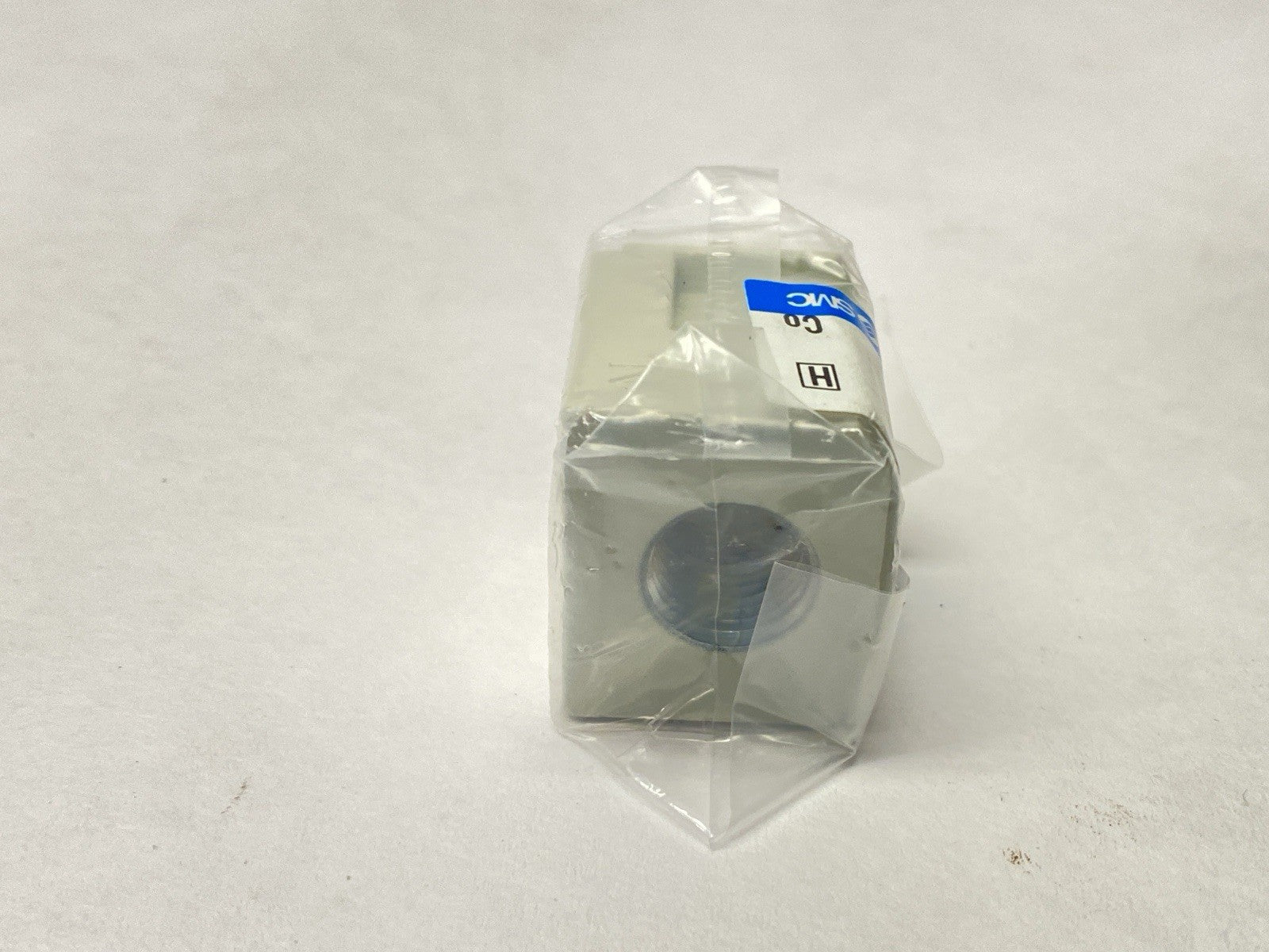 E200-N02-A | SMC Piping Adapter LOT OF 4 - New – Open box - Maverick Industrial Sales