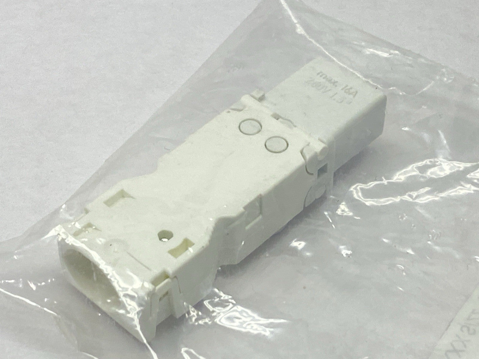 07L.12 | Finder Plug Connector For 7L Series LED Panel Light 230V - New - Maverick Industrial Sales