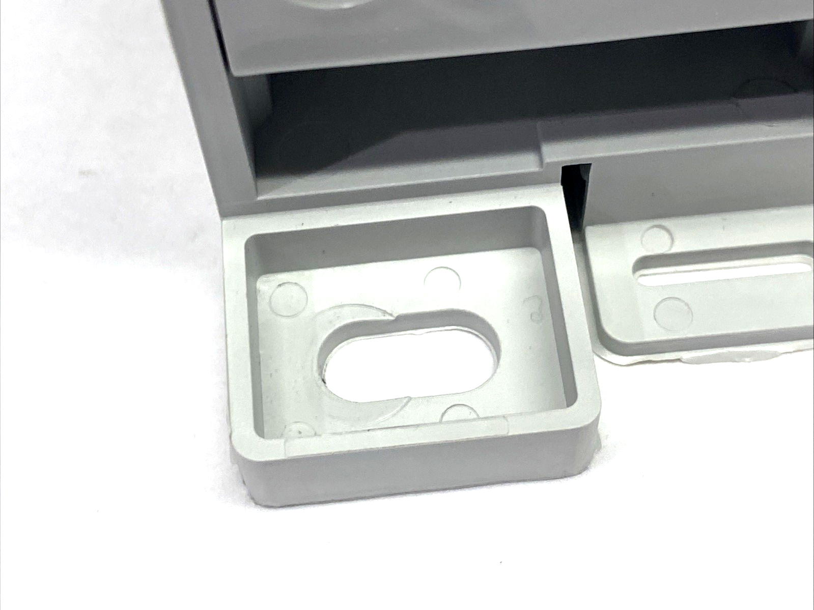 Weidmuller 1879420000 Distribution Block 600V 310A CU9AL, WPDB 185/35 1-8 AL - Maverick Industrial Sales