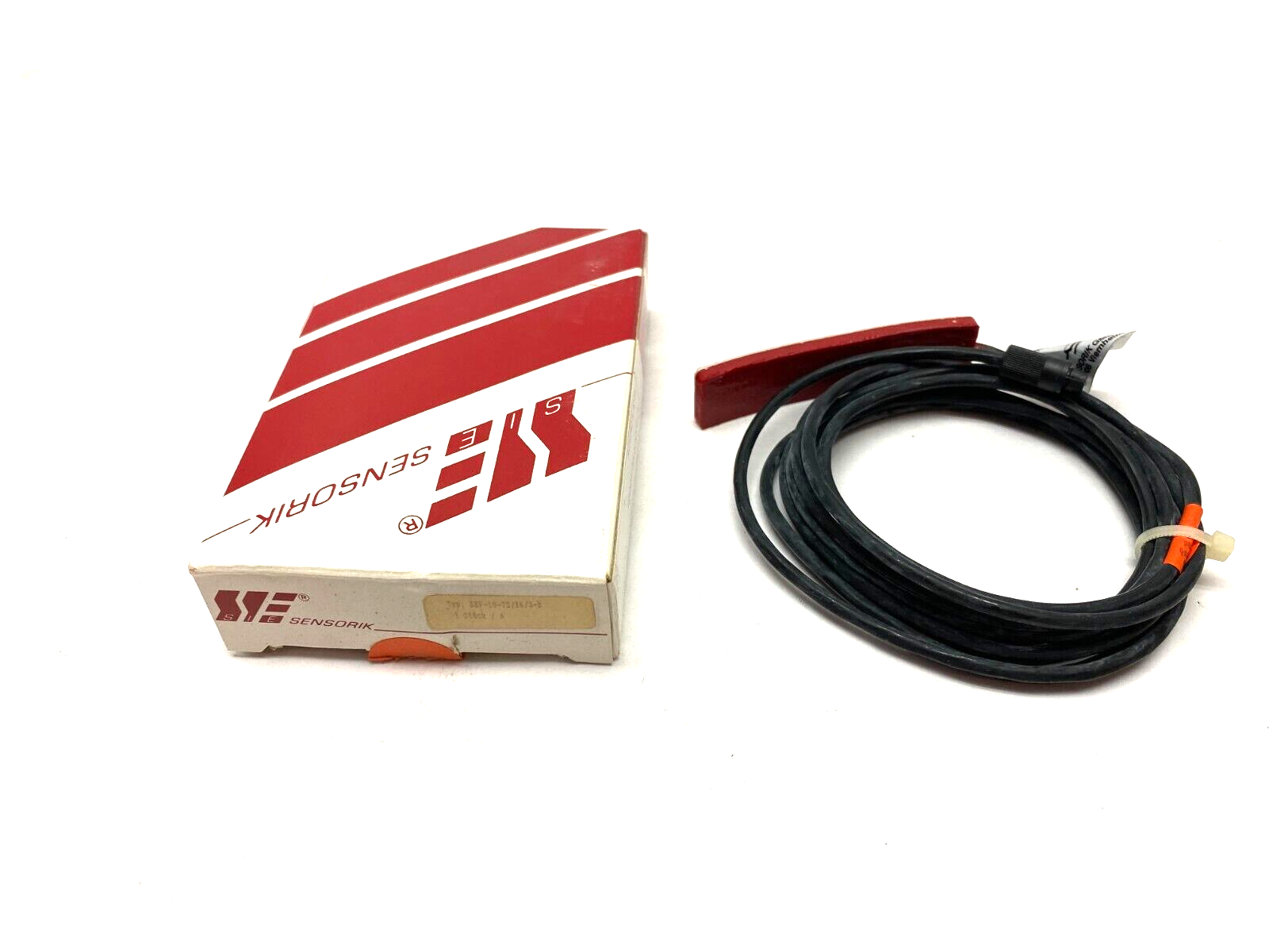 SIE Sensorik SKF-10-72/16/3-b Adhesive Capacitive Sensor 10mm Range - Maverick Industrial Sales