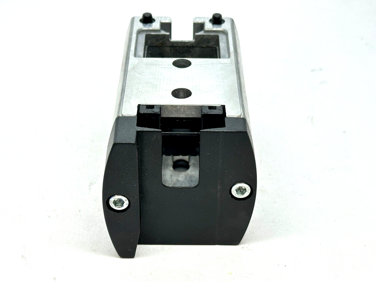3842526266 | Bosch Rexroth Return Housing BA BS 2/C+R - New – Open box - Maverick Industrial Sales