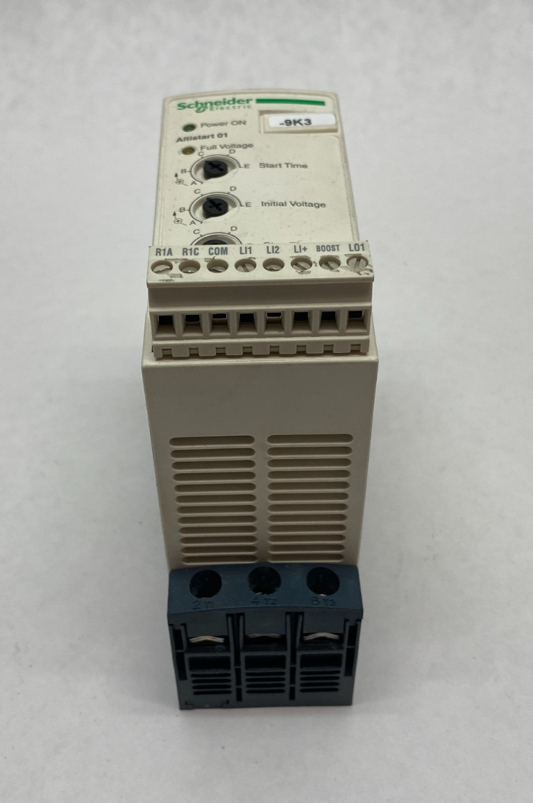 ATS01N209QN | Schneider Electric Soft Starter for Asynchronous Motor Altistart 01 - Used - Maverick Industrial Sales