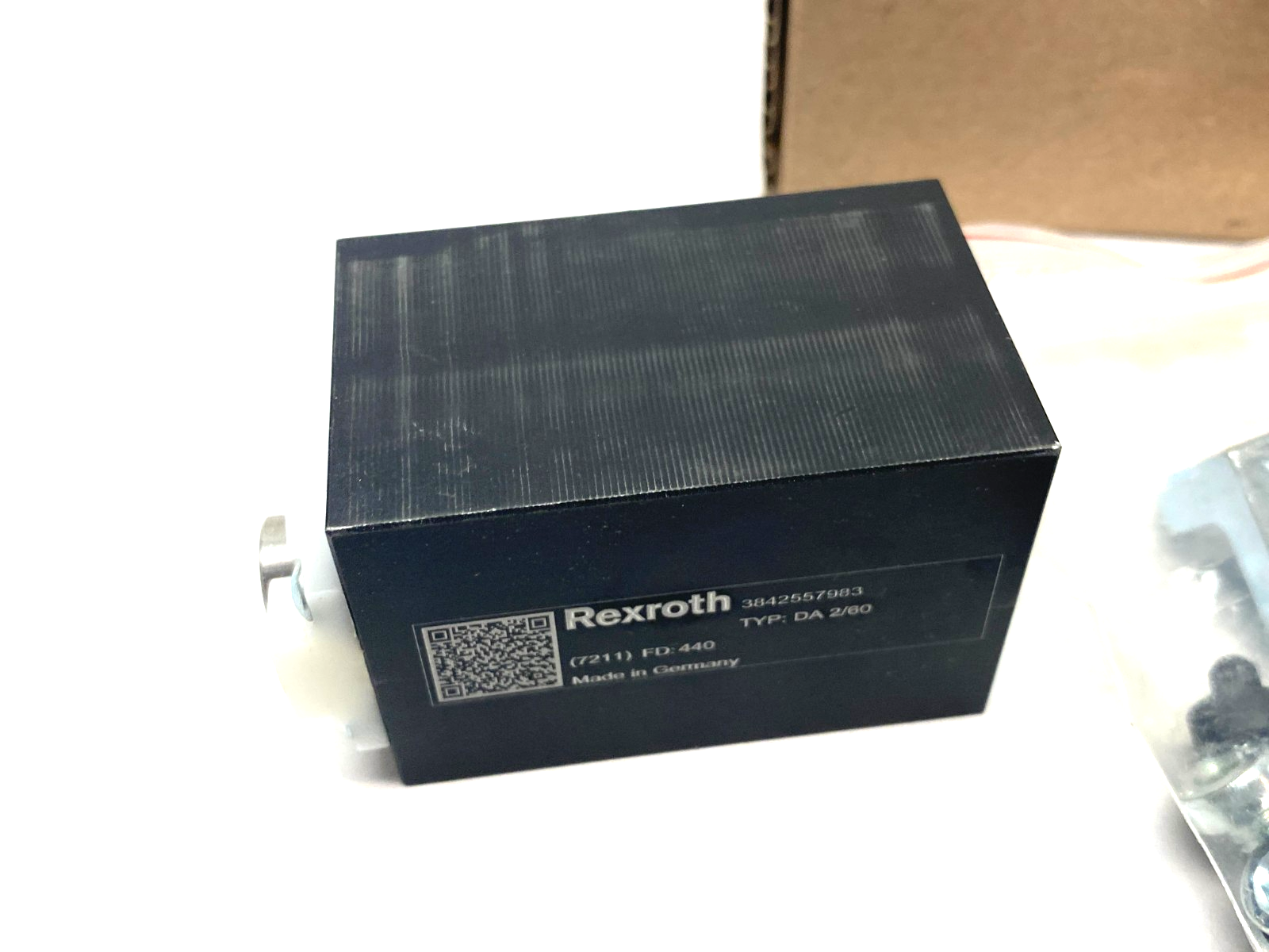 3842557983 | Bosch Rexroth Pneumatic Damper DA 2/60 - New - Maverick Industrial Sales