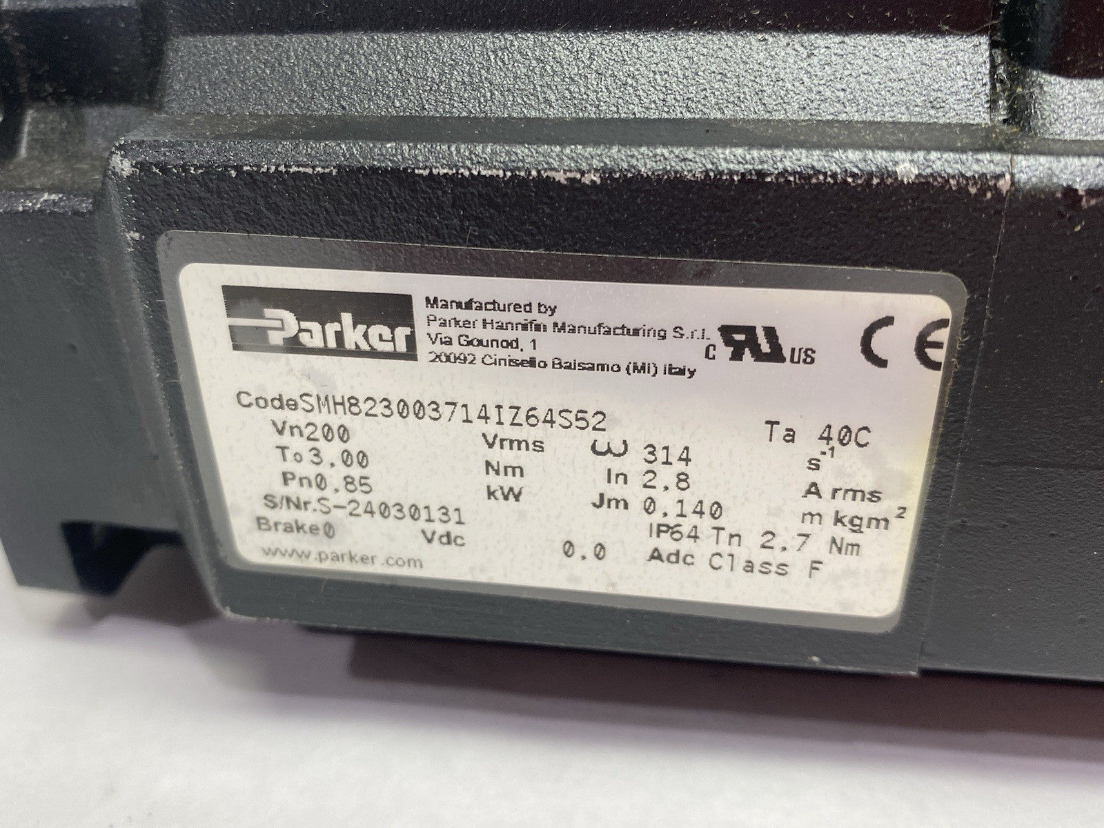 SMH823003714IZ64S52 | Parker Brushless Servo Motor 0 Brake IP64 Class F - New – Open box - Maverick Industrial Sales