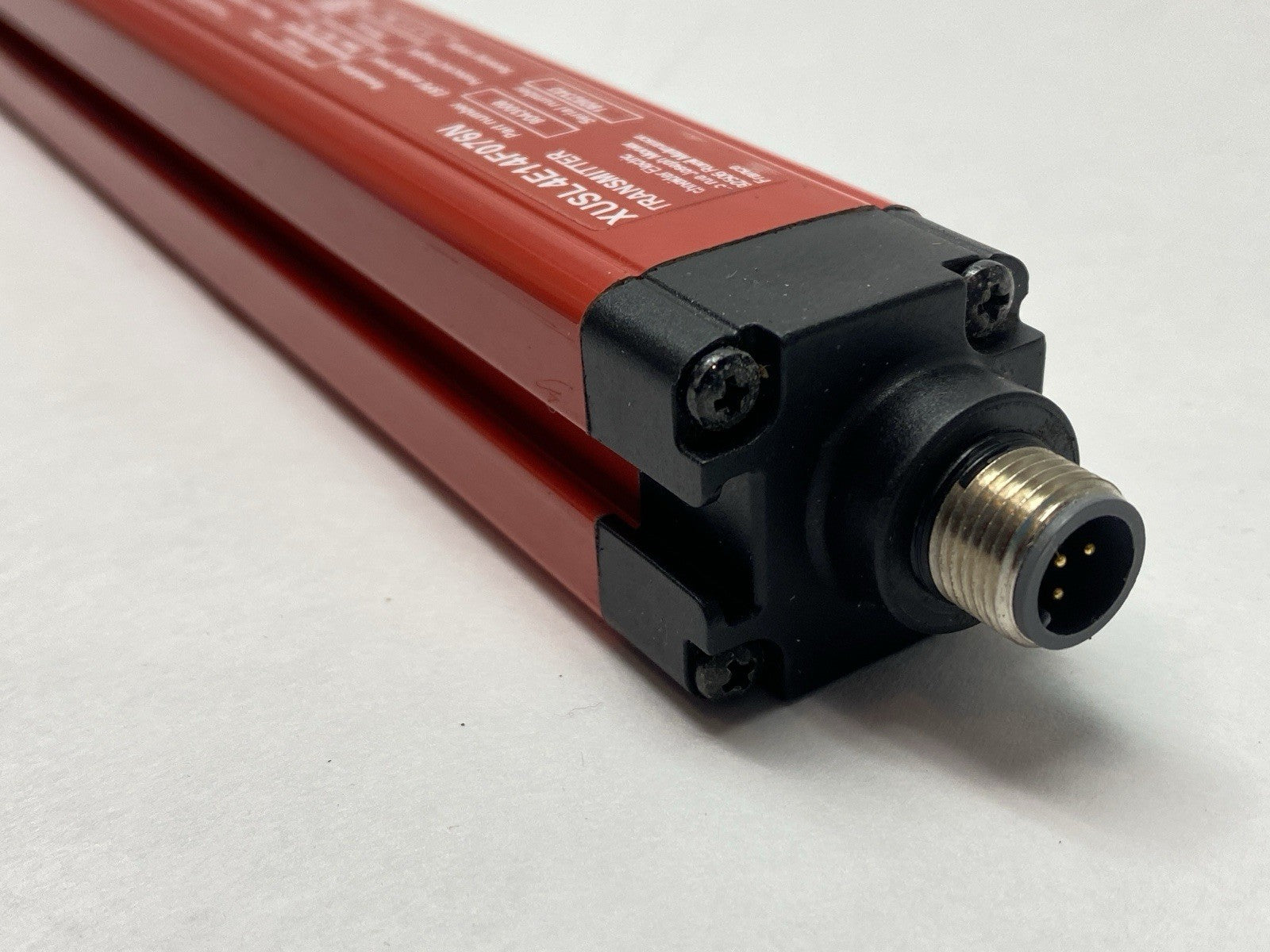 XUSL4E14F076N | Telemecanique Safety Light Curtain Transmitter 8043008 - Used - Maverick Industrial Sales
