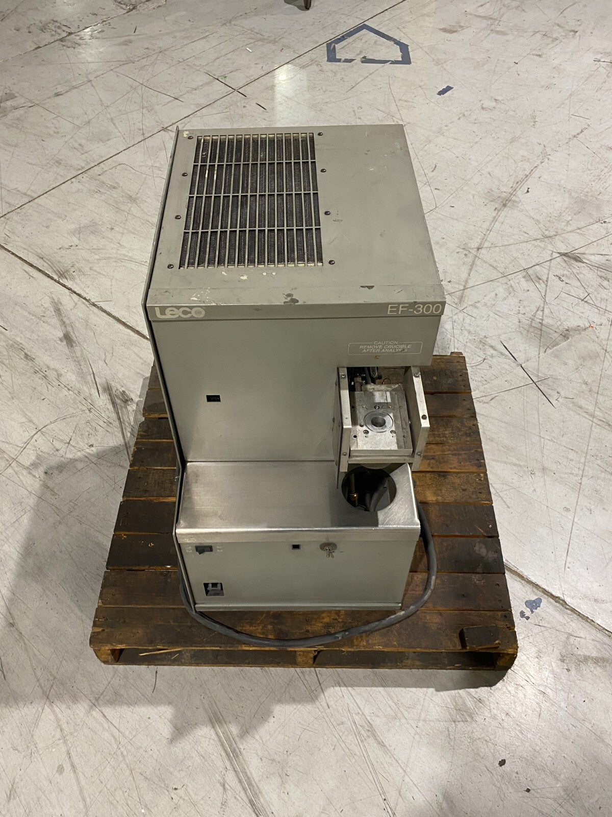 Leco EF-300 Gas Combustion Analyzer 777-200-300 FOR PARTS/REPAIR - Maverick Industrial Sales