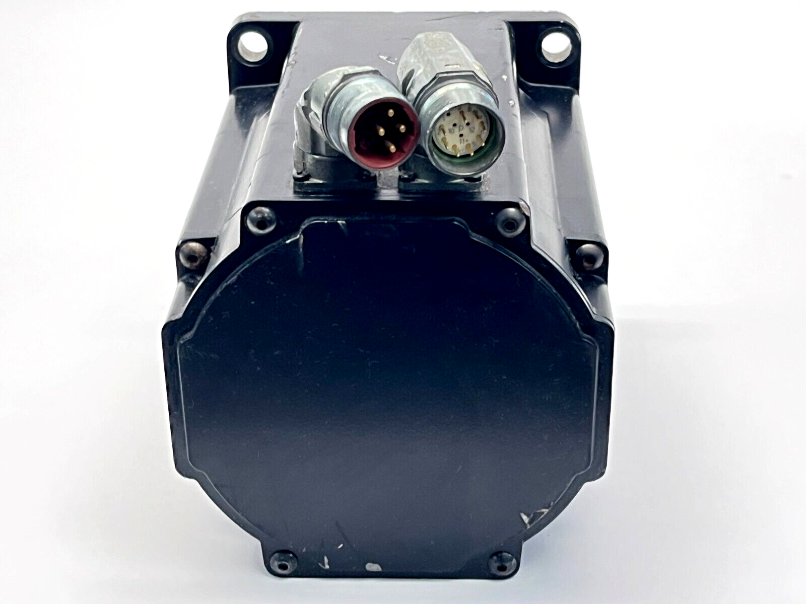 Kollmorgen AKM63K-ANCNR-01 Servo Motor 3500RPM 4.31kW 640VDC 1-1/4" Shaft - Maverick Industrial Sales