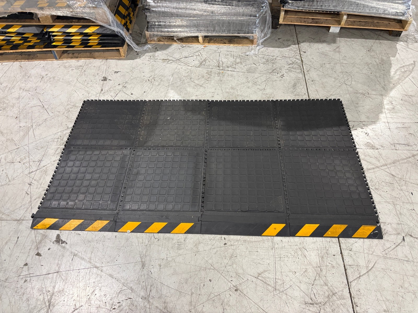 2nd Shift Hog Heaven 18x18" Anti-Static Anti-Fatigue Modular Floor Tiles LOT 400 - Maverick Industrial Sales