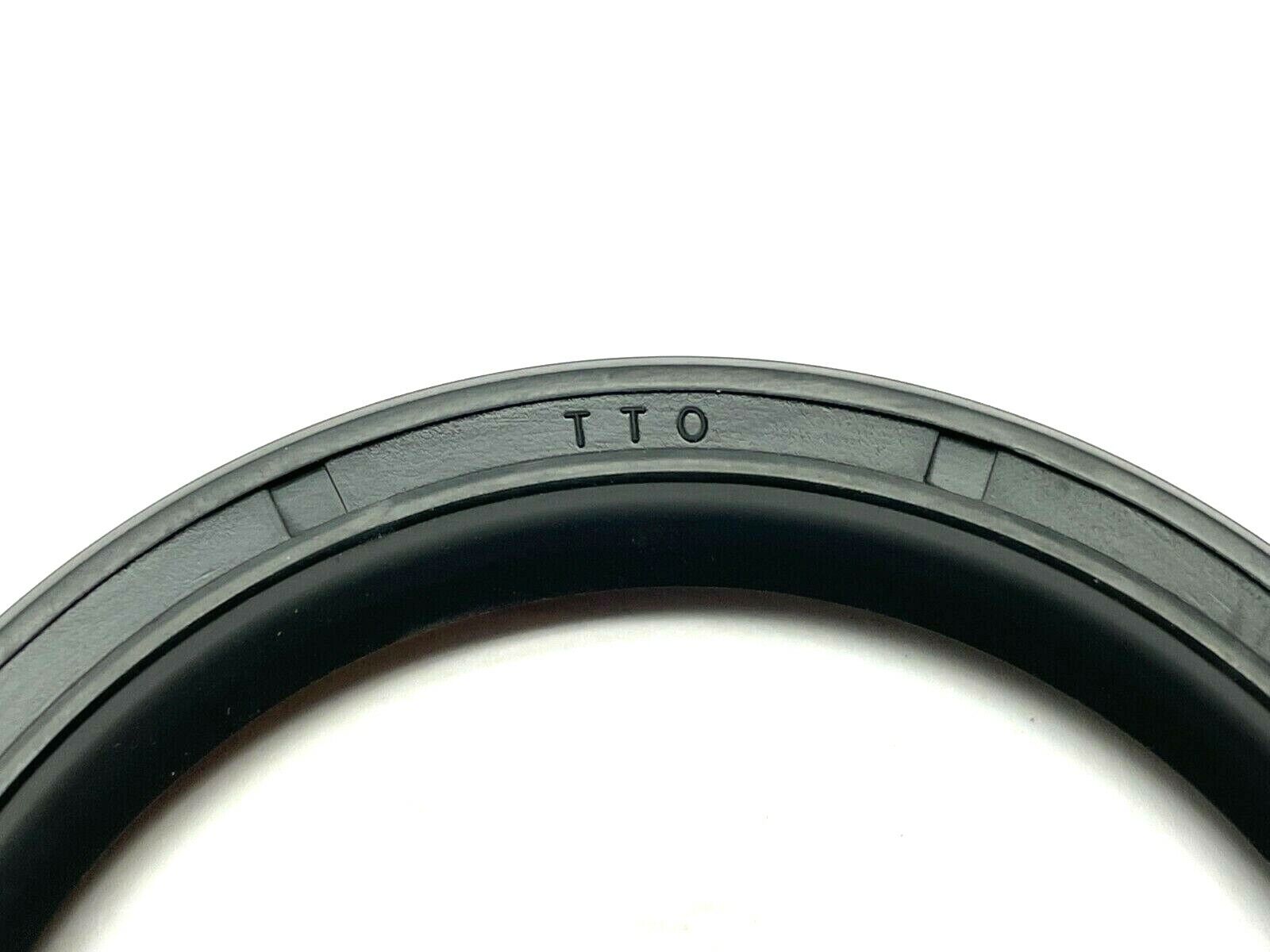 Tai Tsuang F1116 Oil Seal 2-1/2" OD 2" ID LOT OF 4 - Maverick Industrial Sales