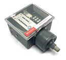 Honeywell L91B1035 Pressuretrol Proportioning Pressure Controller - Maverick Industrial Sales