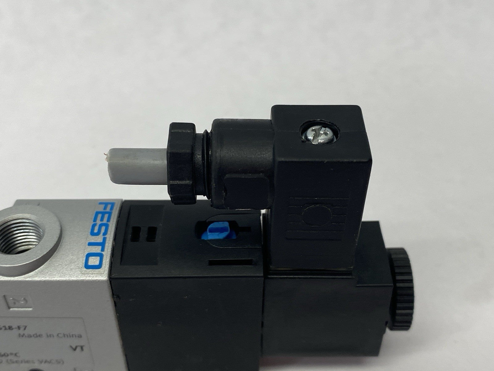 Festo VUVS-L20-M32U-MD-G18-F7 Spring Return Solenoid Valve 3/2-Way Open, 575262 - Maverick Industrial Sales