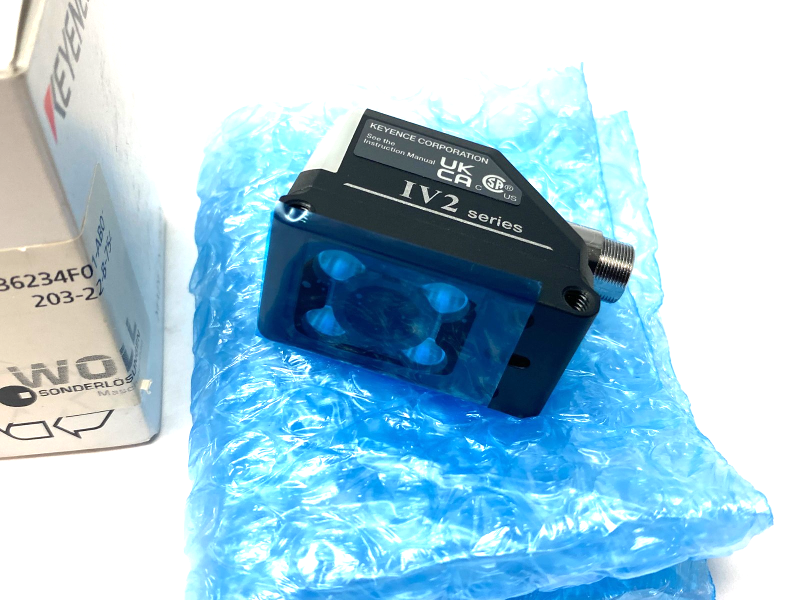 Keyence IV2-G150MA Vision Sensor Head Narrow FOV, model Monochrome AF type - Maverick Industrial Sales