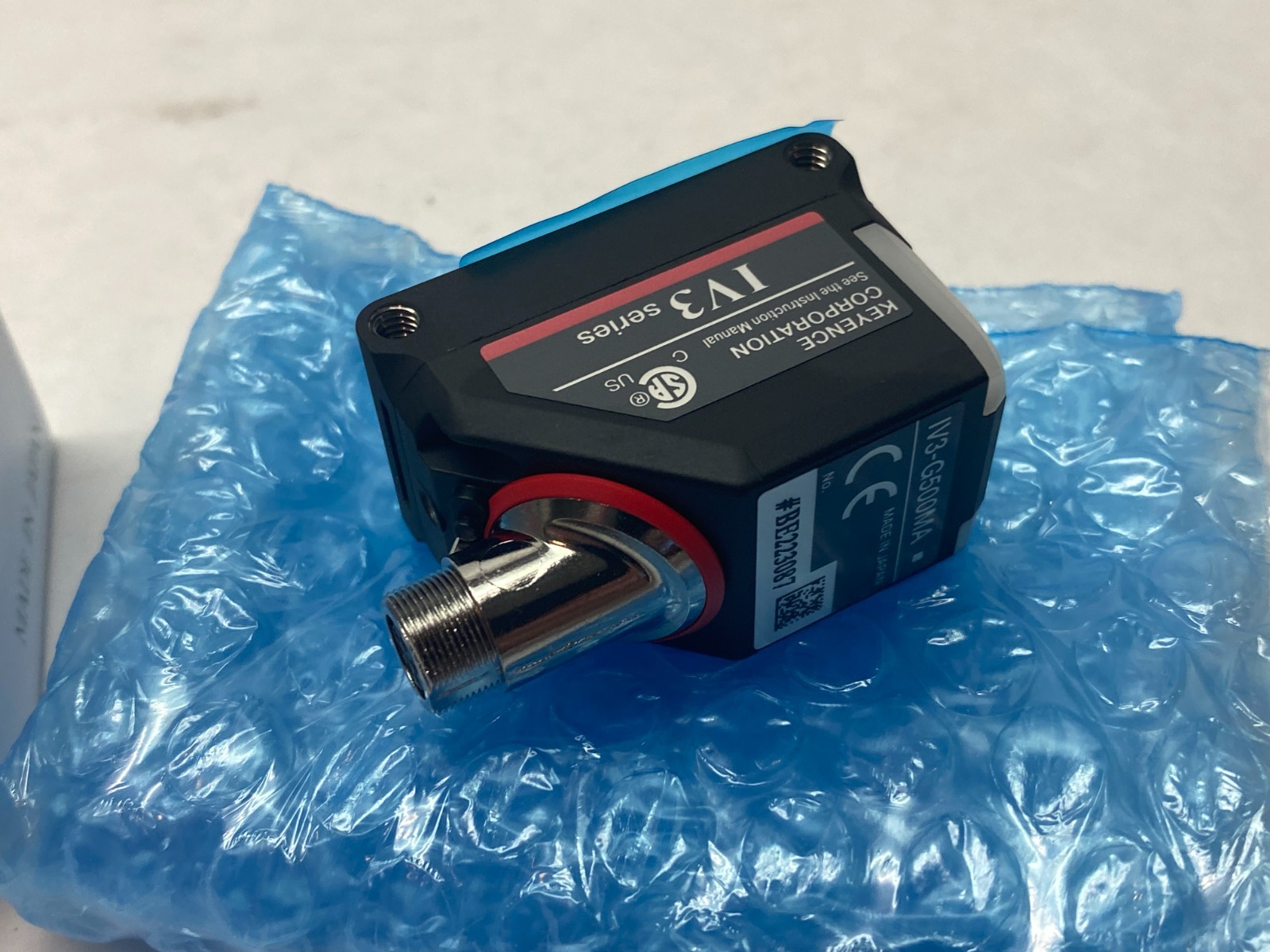 Keyence IV3-G500MA Compact Sensor Head Standard Model Monochrome AF Type - Maverick Industrial Sales