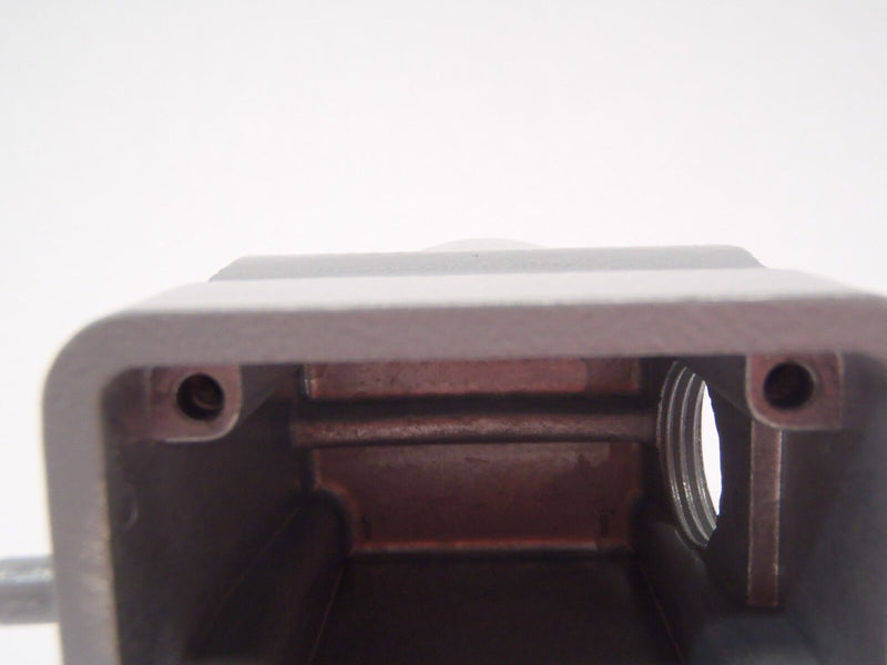 Phoenix Contact 1460346 Heavycon B6 Sleeve Housing HC-B 6-TFL-N-O1STM20S - Maverick Industrial Sales