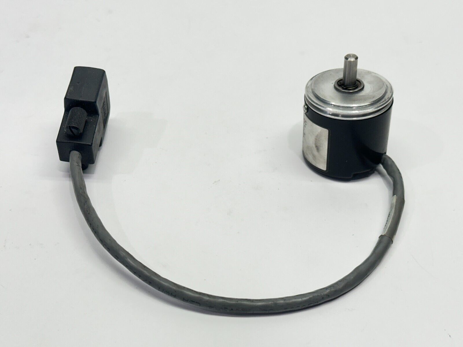 GSI Lumonics DRC Encoders 153/121-1000-12CZ802 Rotary Encoder 46910201 - Maverick Industrial Sales
