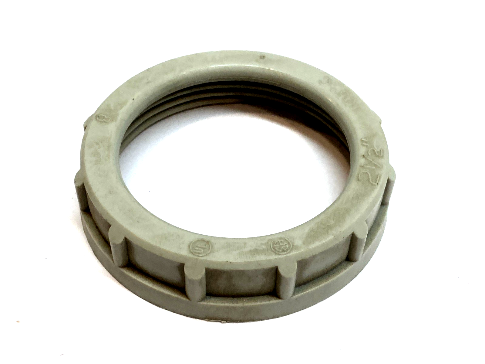 Thomas & Betts 228-TB Insulated Conduit Bushing 2-1/2" - Plastic NPT LOT OF 5 - Maverick Industrial Sales