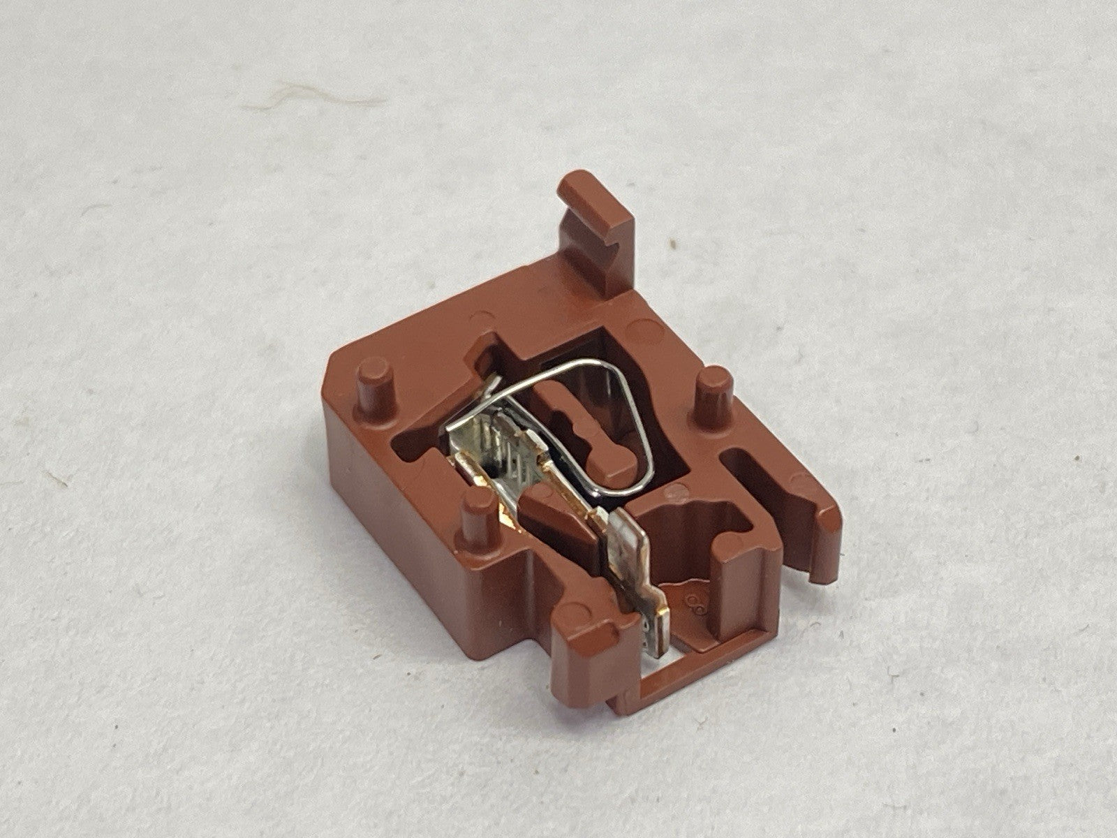 1492-LS2-BR | Allen Bradley Internally Jumpered Distribution Block Brown LOT OF 20 - Used - Maverick Industrial Sales