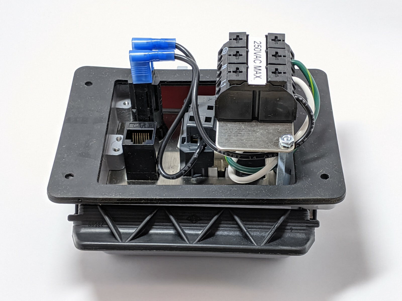 Mencom EP-RJ45-5R-32 Panel Interface Connector Continental European / RJ45 - Maverick Industrial Sales
