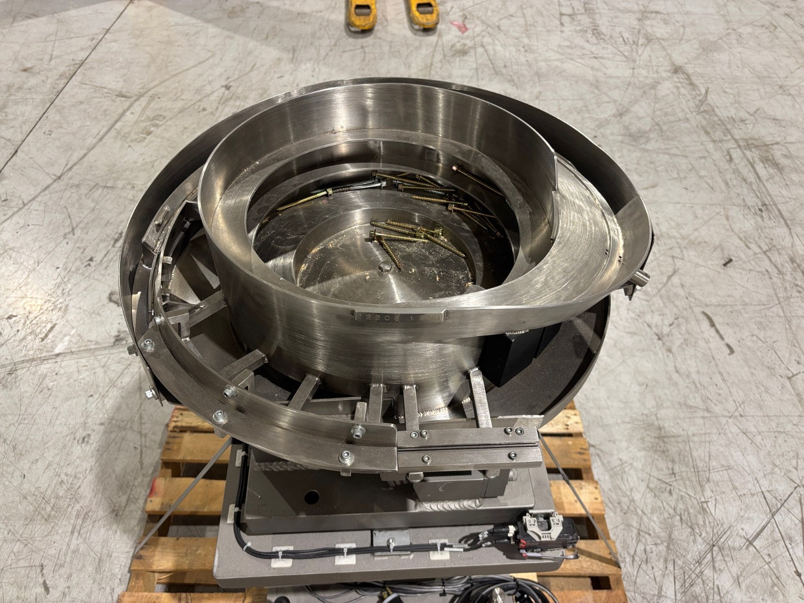 22206 | Fortville Custom Vibratory Bowl Feeder, , (2) REOVIB MFS 268 Controls, 24" - Used - Maverick Industrial Sales