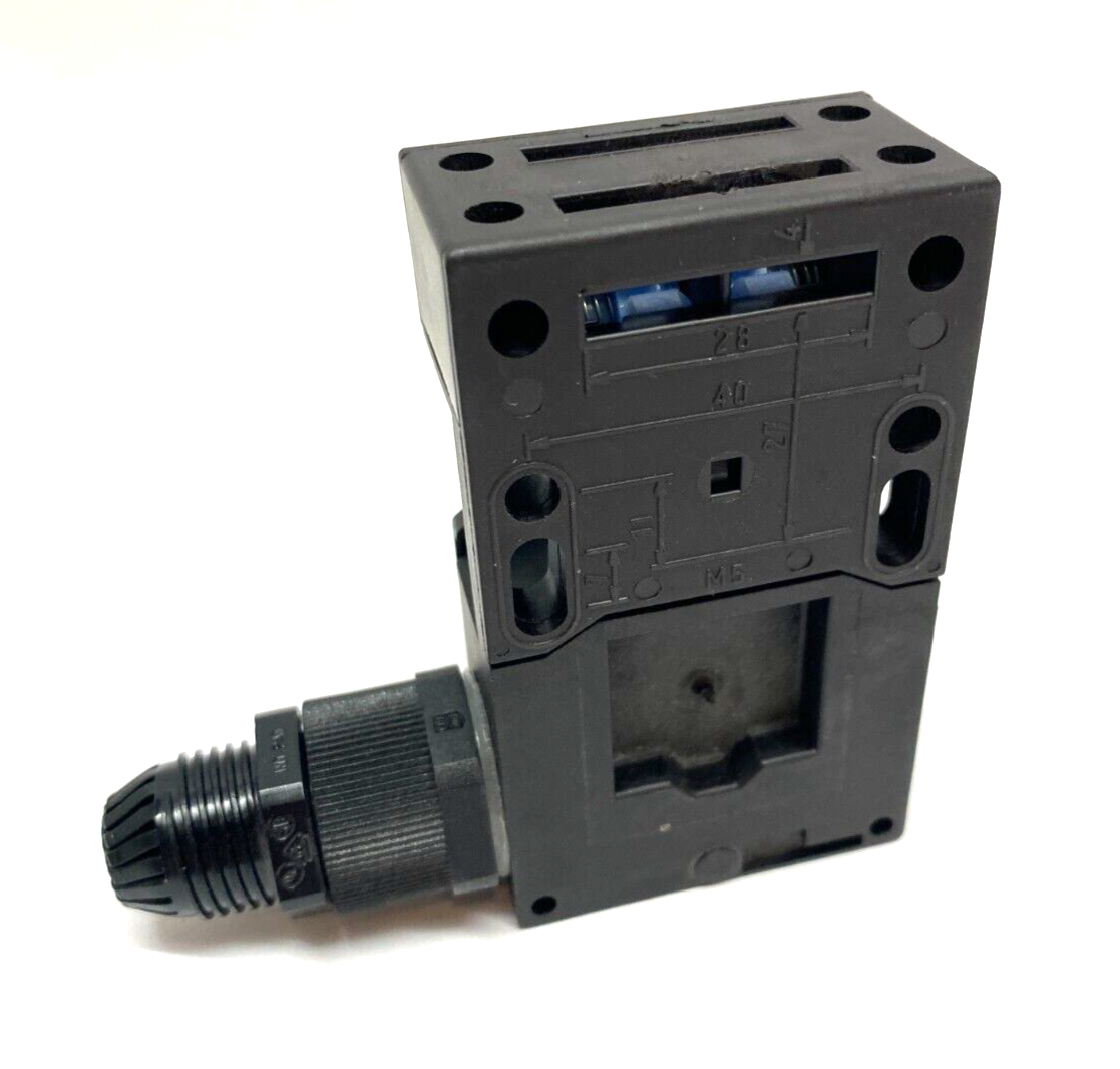 Schmersal AZ16-03zvrk-M20 Safety Interlock Switch Keyed Glass Fibre RIGHT EXIT - Maverick Industrial Sales