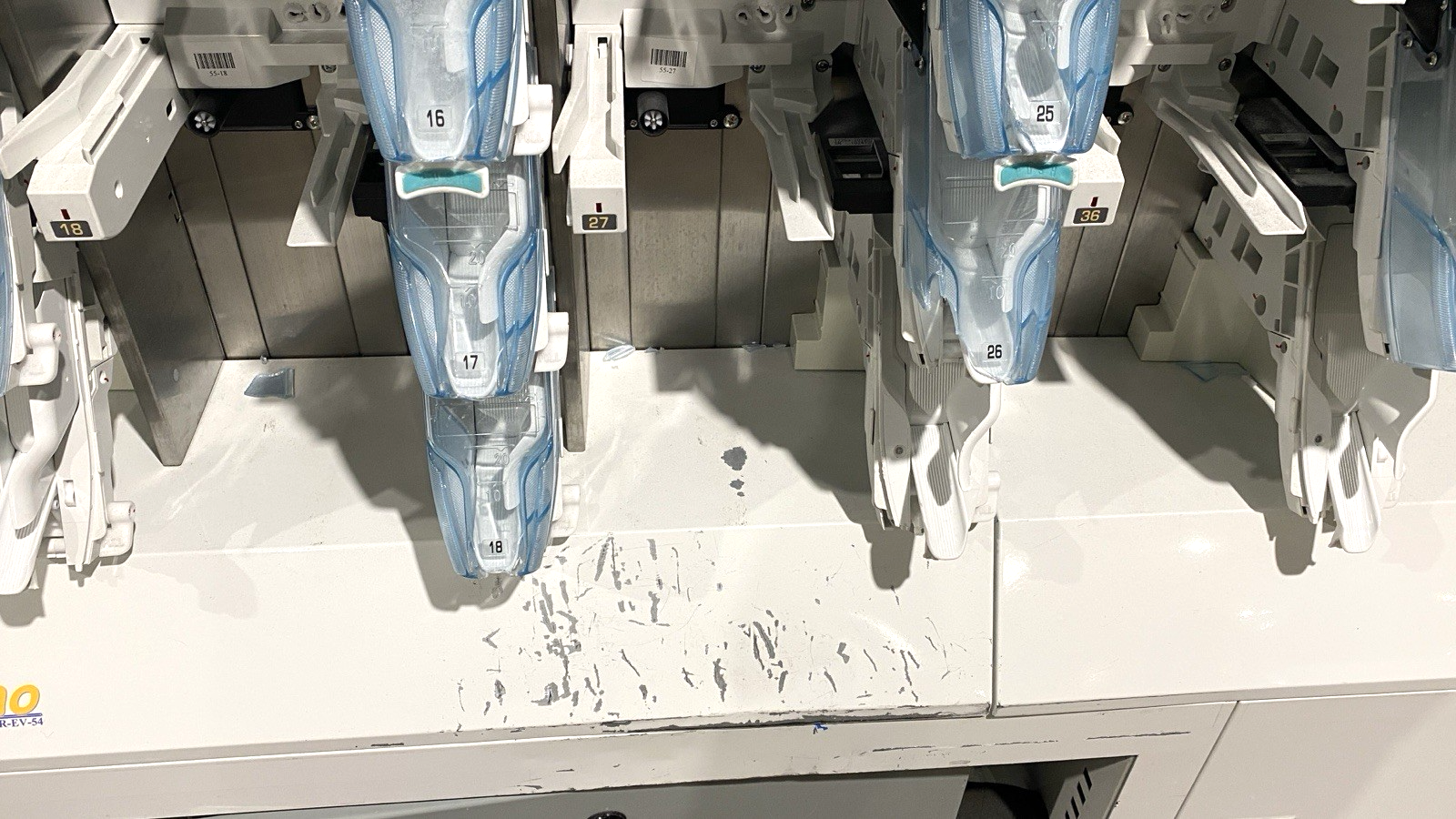 47718043