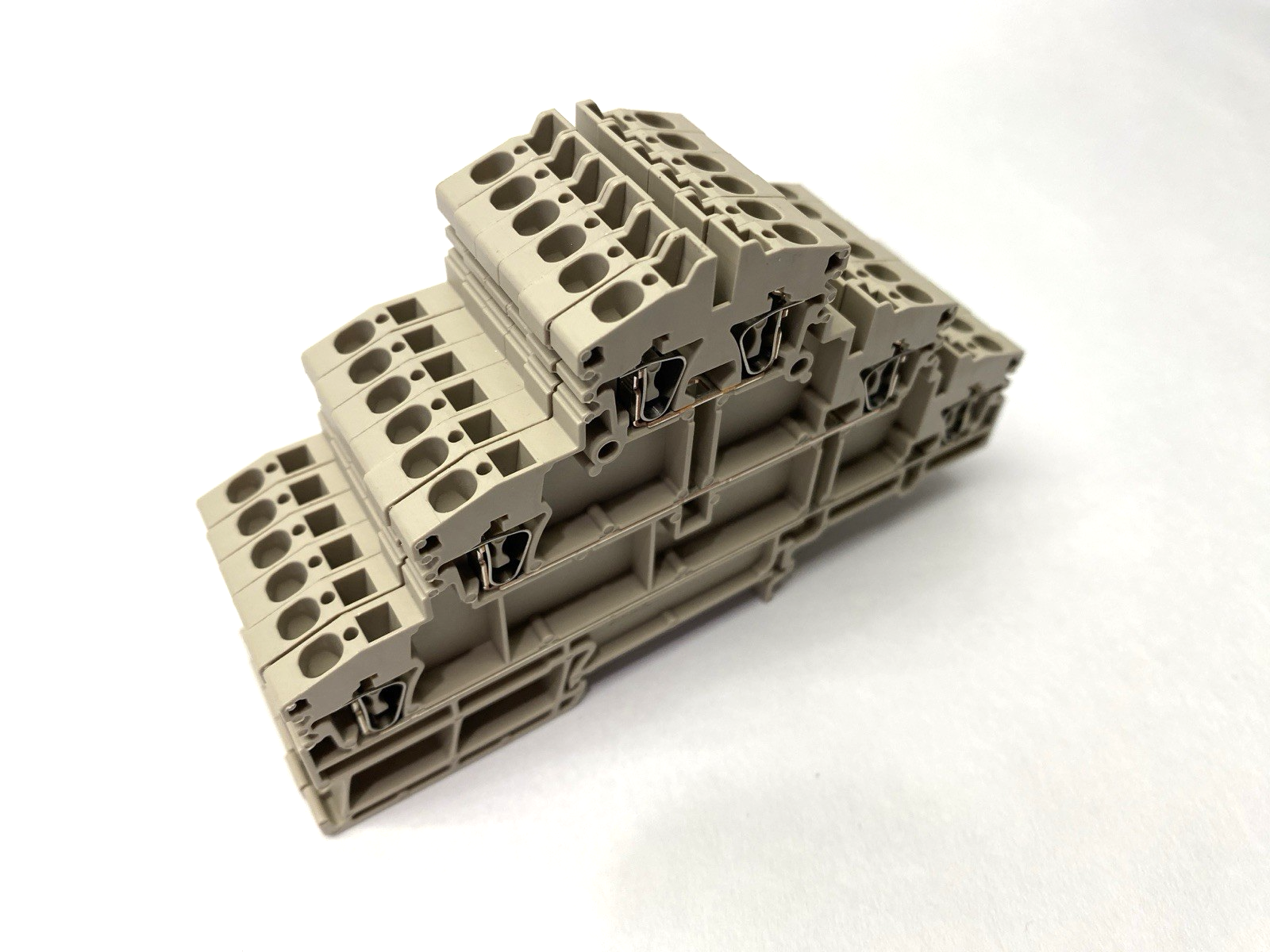 | Weidmuller ZDLD 2.5-2N Multi Tier Modular Terminal Block 1782300000 LOT OF 6 - Used - Maverick Industrial Sales