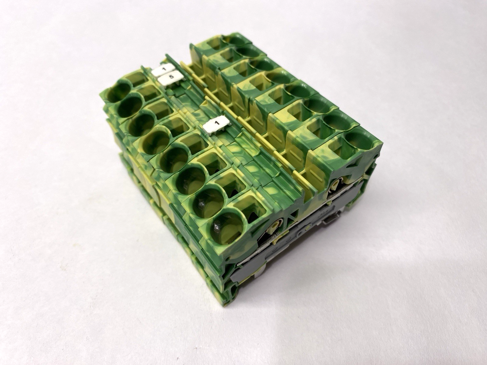 Wago 2002‑1207 Topjobs Ground Terminal Block LOT OF 8 - Maverick Industrial Sales