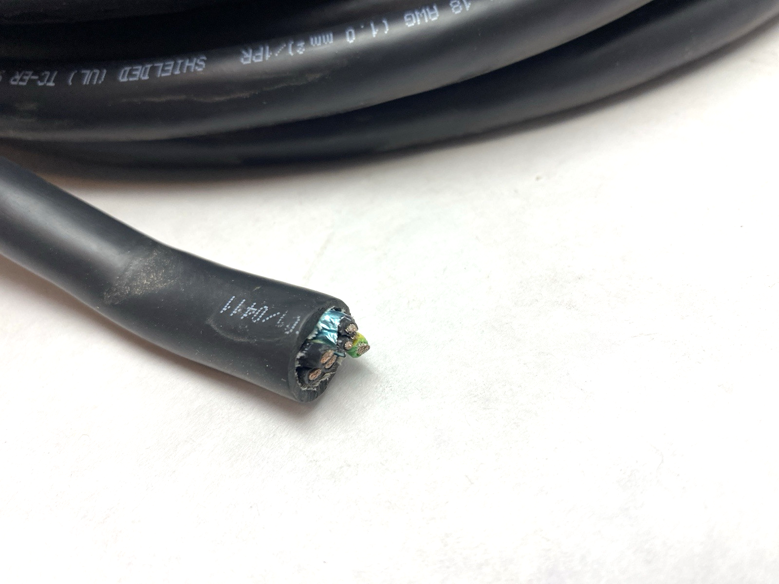 LAPP 701711 Cable OLFLEX VFD 1XL w/SIGNAL 14/4C+18/2C 35.0 FT 4C 14 AWG black - Maverick Industrial Sales