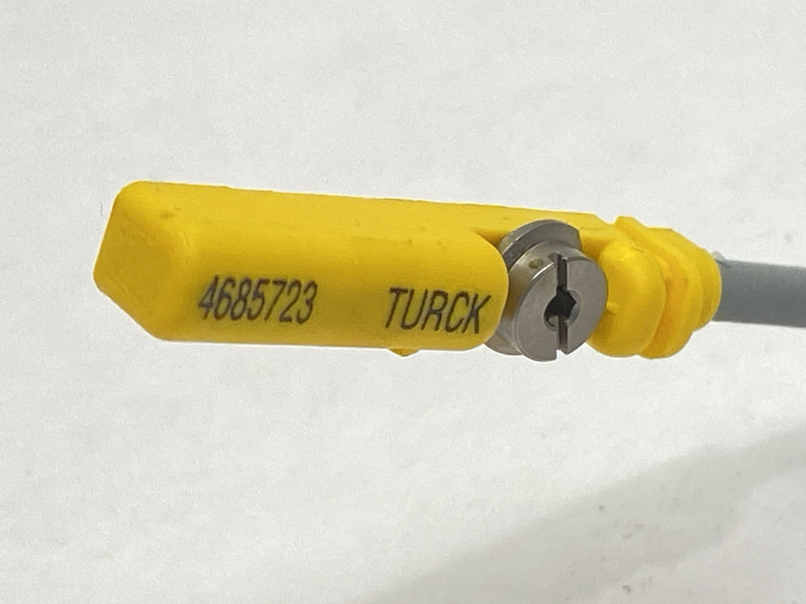 BIM-UNT-AP6X-0.3-PSG3M | Turck Magnetic Field Sensor 10-30VDC 4685723 - Used - Maverick Industrial Sales