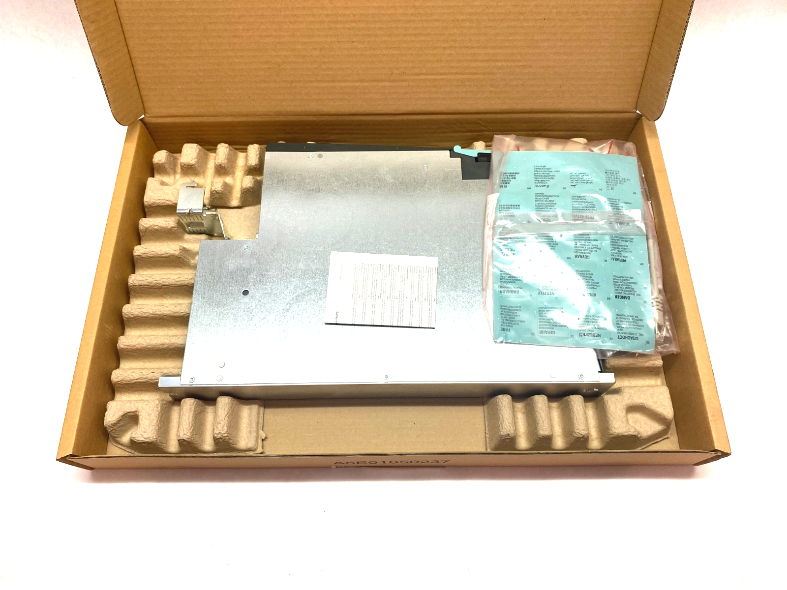 Siemens 6SL3120-1TE21-0AD0 SINAMICS S120 Single Motor Frequency Converter - Maverick Industrial Sales