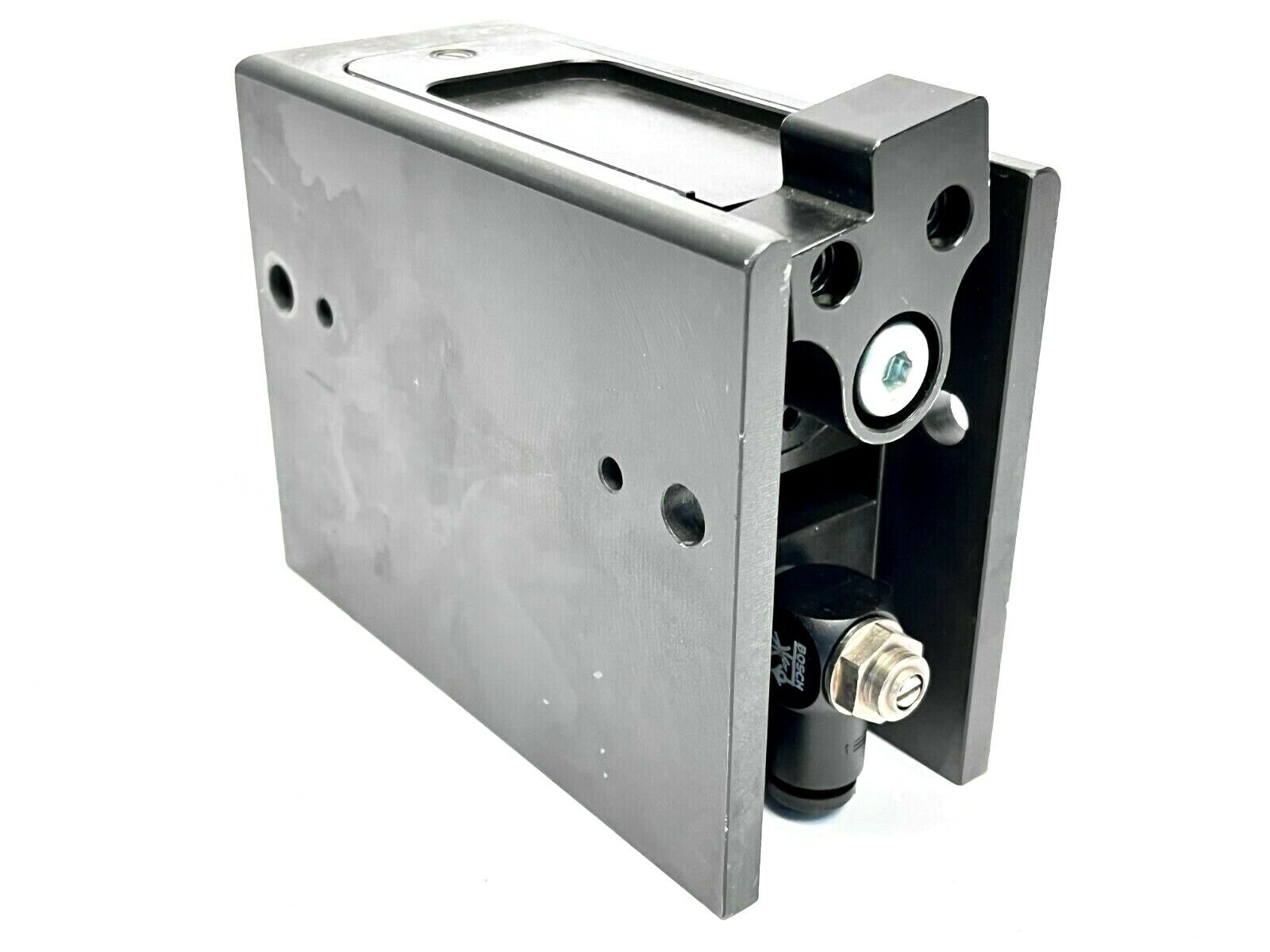 Bosch 3842524895 Stop Gate VE2/D-200 No Slide Cover - Maverick Industrial Sales