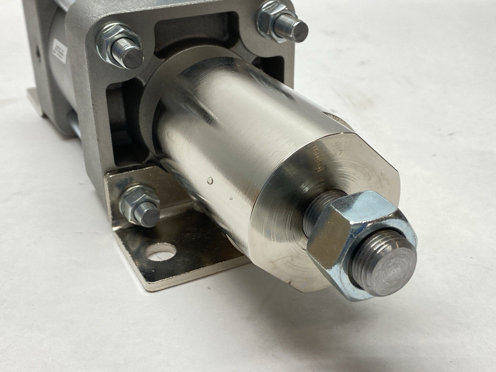 NCA1L325-0100NA-XC8 | SMC Pneumatic Tie Rod Cylinder 3.25" Bore 1" Stroke - New – Open box - Maverick Industrial Sales