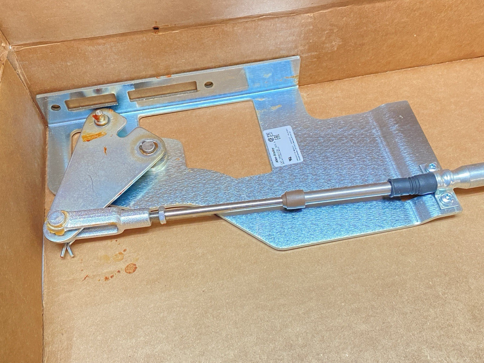 1494U-C24 | Allen Bradley Ser A Cable Mechanism 4ft For 200A Switch - New – Open box - Maverick Industrial Sales