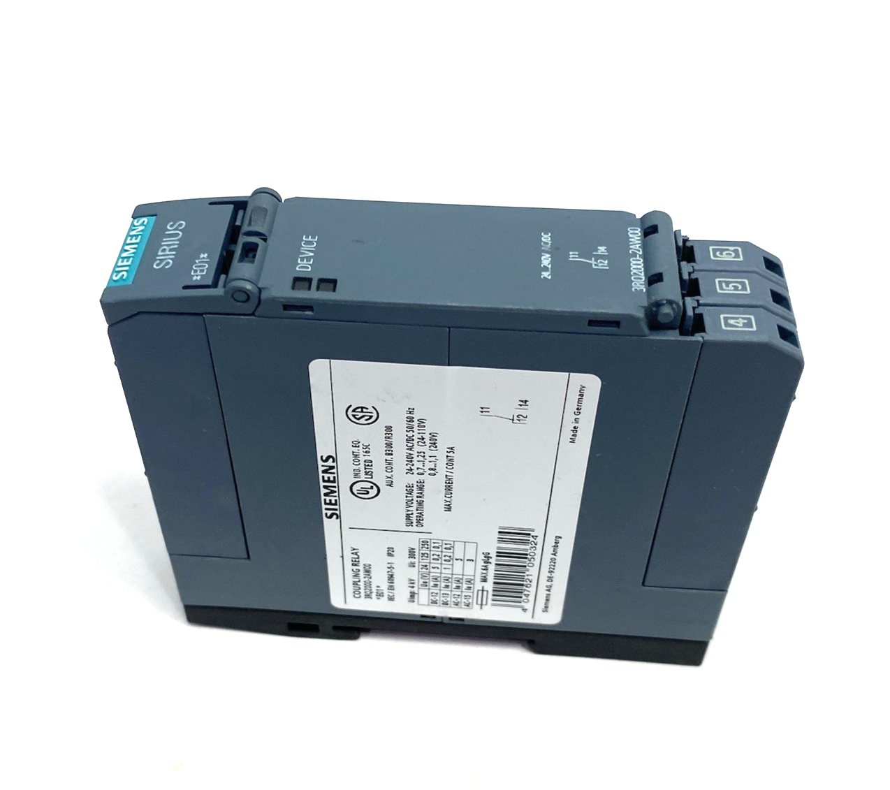| Siemens 3RQ2000-2AW00 SIRIUS Coupling Relay 24-240V MISSING ONE COVER - Used - Maverick Industrial Sales